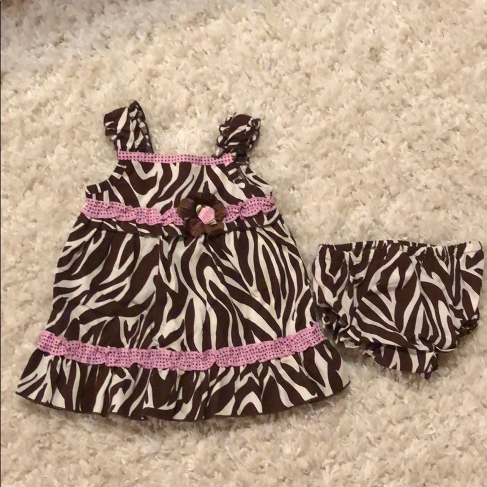 ADORABLE! Zebra print dress!